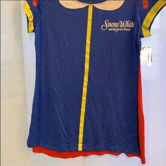 🏰RARE🏰Disney Snow White princess cape T-shirt - Picture 4 of 9
